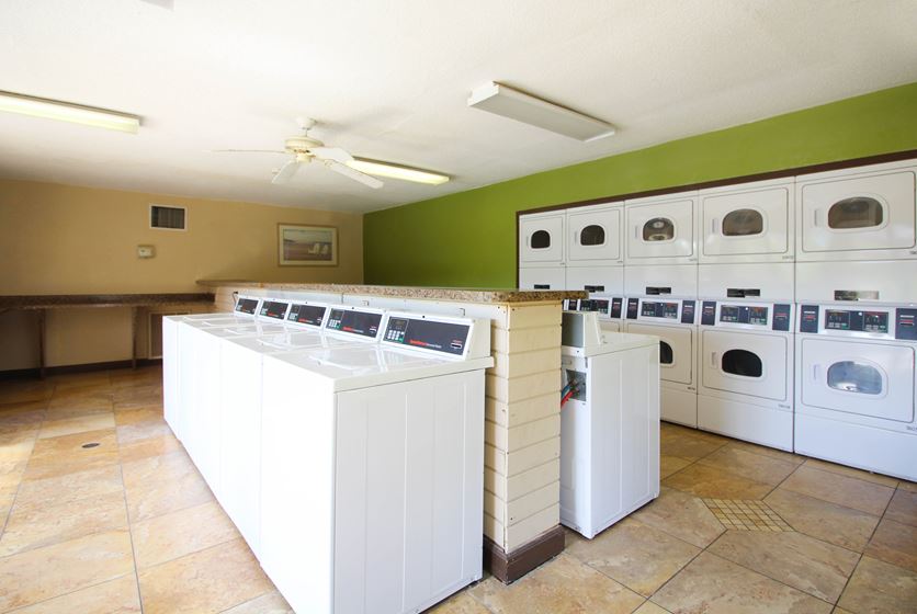 River View Apartments in Tampa, FL